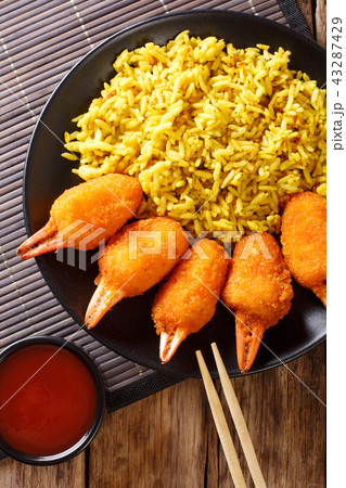 Portion of crab claws fried in breading 43287429