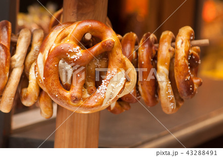 salted pretzels  in traditional alsatian store 43288491