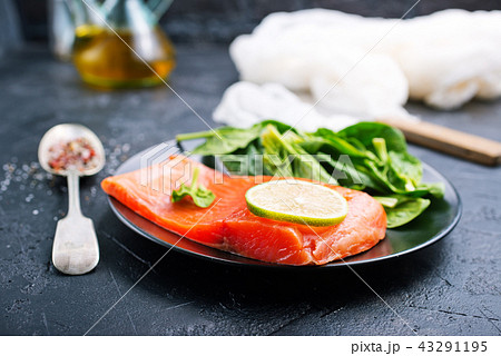 salmon 43291195