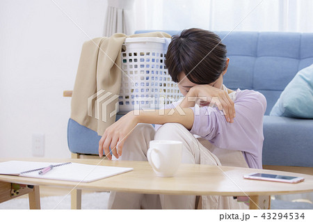 30代女性　疲れ　ストレス　鬱　体調不良 43294534