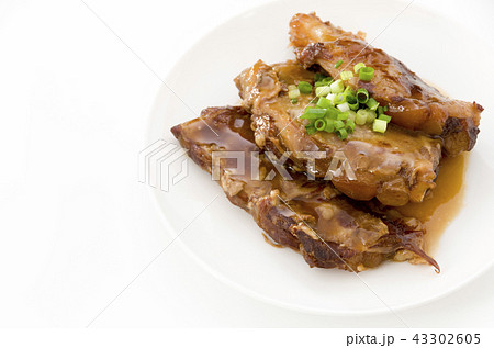 軟骨ソーキ煮付け 軟骨ソーキ煮付け 43302605