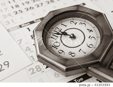 柱時計 カレンダー セピア レトロ 期限 人生の残り時間 柱時計 カレンダー セピア レトロ 期限 人生の残り時間 43303993