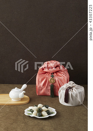 餅 風呂敷 風呂敷包み 43307225