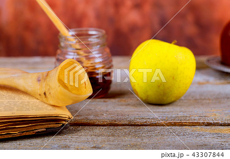 rosh hashanah jewesh holiday concept 43307844