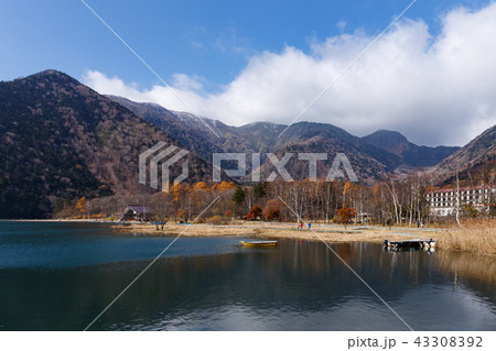 栃木県日光市　湯ノ湖　湯元温泉　（11月） 43308392