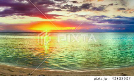 Seaview at sunset. Amazing landscape. Panorama 43308637