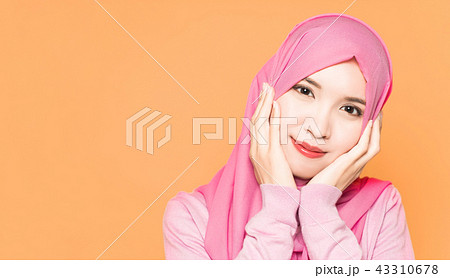 イスラム女性 43310678