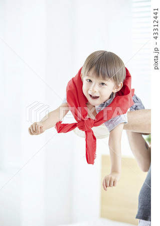 スーパーマン 幼児 飛行 43312441