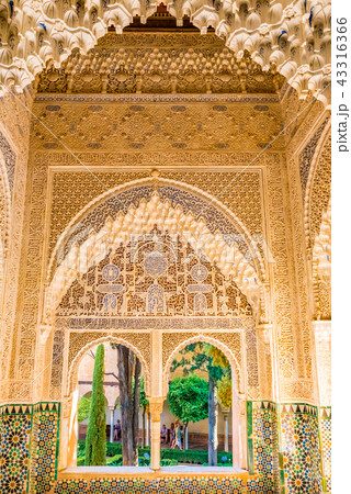 世界遺産　アルハンブラ宮殿　 リンダラハのバルコニー 43316366