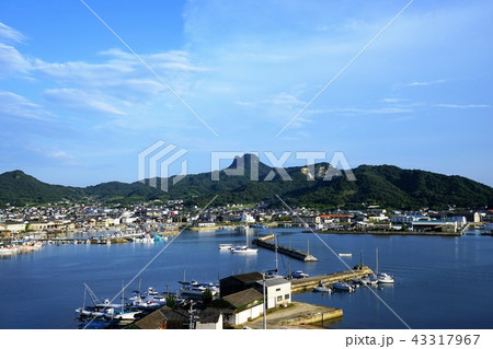 五剣山と庵治湾 43317967