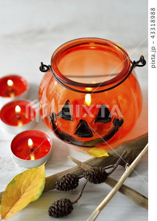 ハロウィンのキャンドルホルダー ハロウィンのキャンドルホルダー 43318988