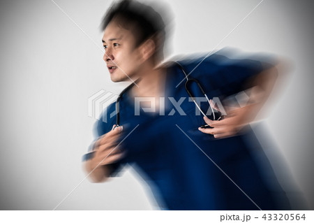 救急救命士、要請、急行 43320564