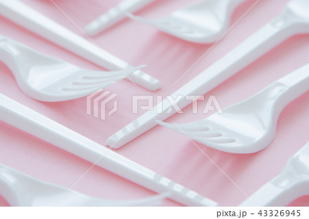 Minimalistic Photo of Plastic Forks 43326945