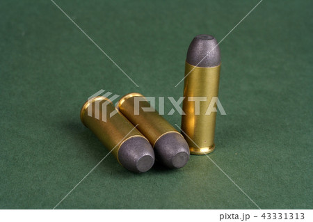 The Wild West period Revolver cartridges   43331313