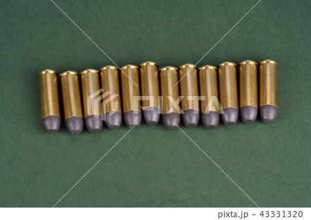 The Wild West period Revolver cartridges   43331320