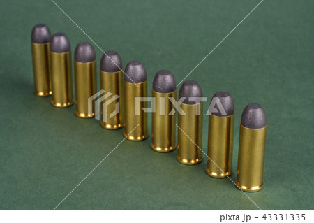 The Wild West period Revolver cartridges   43331335