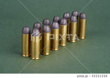The Wild West period Revolver cartridges   43331338