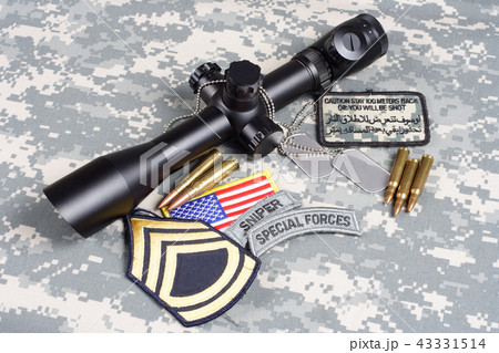 US ARMY - sniper scope and insignia US ARMY - sniper scope and insignia 43331514