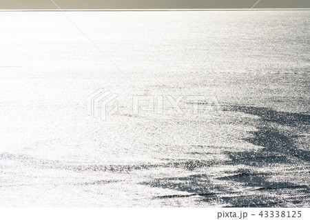 光り輝く真夏の青々とした広い海/Big Ocean in Hawaii_2 光り輝く真夏の青々とした広い海/Big Ocean in Hawaii_2 43338125