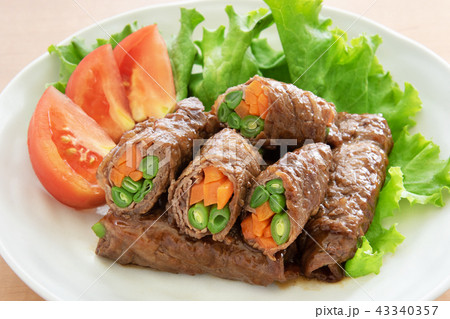 牛肉の肉巻き料理 43340357
