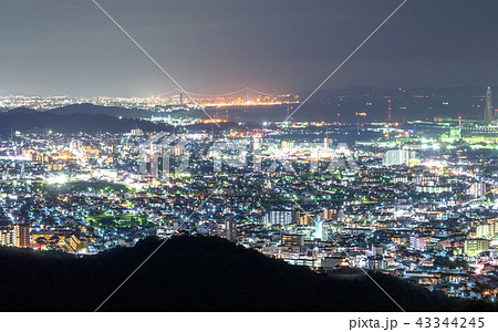 京見山、山頂から姫路方面の夜景(兵庫県姫路市広畑区則直)※作品コメント欄に撮影位置あり 京見山、山頂から姫路方面の夜景(兵庫県姫路市広畑区則直)※作品コメント欄に撮影位置あり 43344245