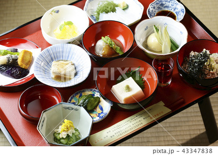 宿坊の精進料理 43347838