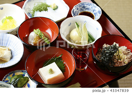 宿坊の精進料理 43347839