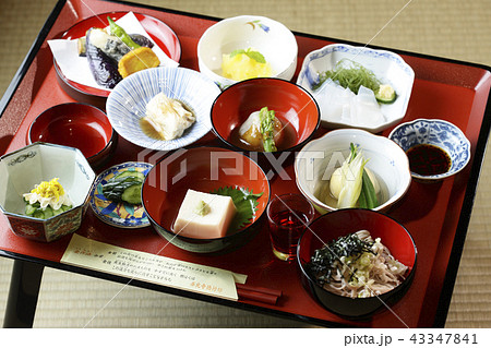 宿坊の精進料理 43347841