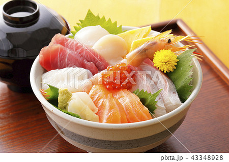 海鮮丼 43348928