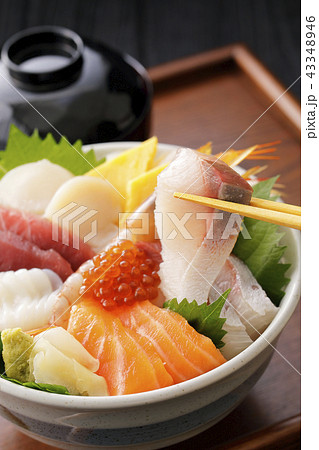 海鮮丼 43348946