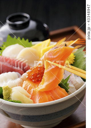 海鮮丼 43348947