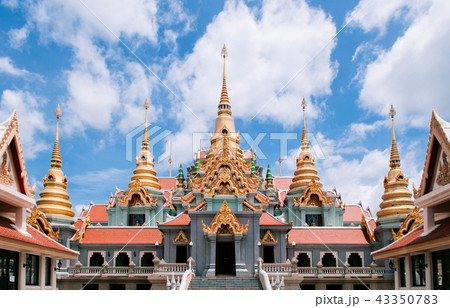 Wat Phra Mahathat chedi Pakdee Prakard, Thailand Wat Phra Mahathat chedi Pakdee Prakard, Thailand 43350783