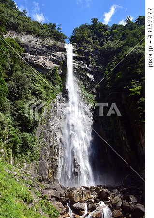 熊野那智大社 那智大滝 (和歌山県 東牟婁郡 那智勝浦町 ) 熊野那智大社 那智大滝 (和歌山県 東牟婁郡 那智勝浦町 ) 43352277