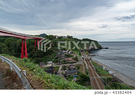 米山大橋と海のある景色 新潟県 柏崎の写真素材