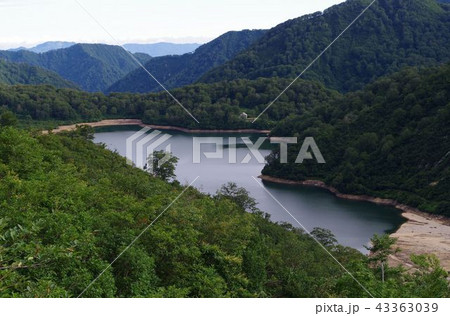 朝日連峰・朝のタキタロウ池 43363039