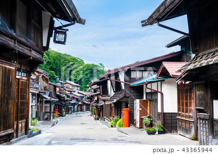 信州 奈良井宿の町並み 43365944