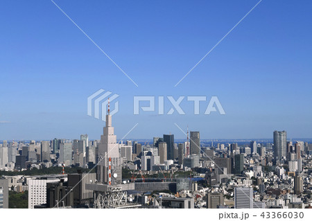 日本の東京都市景観 「建設中の新国立競技場」や東京タワー、六本木ヒルズなど、街並みを望む 日本の東京都市景観 「建設中の新国立競技場」や東京タワー、六本木ヒルズなど、街並みを望む 43366030