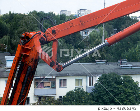 Crane cradle platform. 43366345