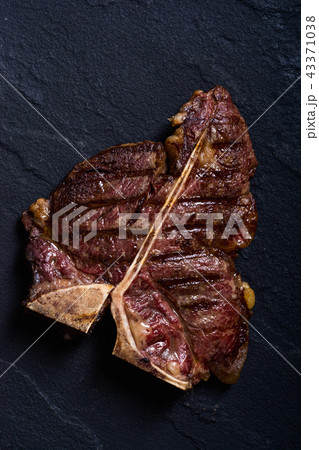 Grilled beef porterhouse steak Grilled beef porterhouse steak 43371038