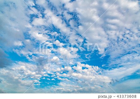 青空と雲 43373608