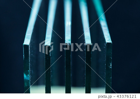 Sheets of Factory manufacturing tempered clear float glass panels cut to size Sheets of Factory manufacturing tempered clear float glass panels cut to size 43376121