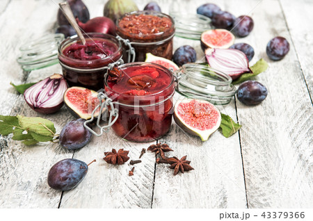 Plum marmalade fig jam red onion confiture 43379366