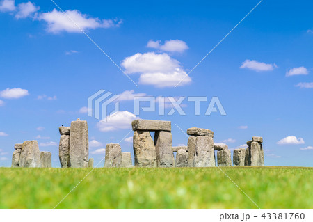Stonehenge England 43381760