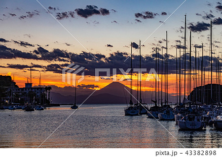諸磯湾の夕景 43382898
