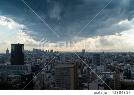 【東京・雨雲の下】薄明光線 【東京・雨雲の下】薄明光線 43384357