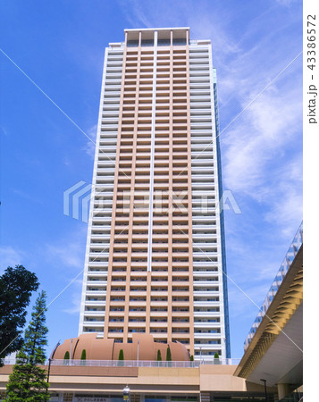 空と高層マンション 空と高層マンション 43386572