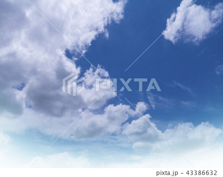 空と雲 43386632
