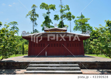 ベトナム　フエ　ティエムー寺院 43390928