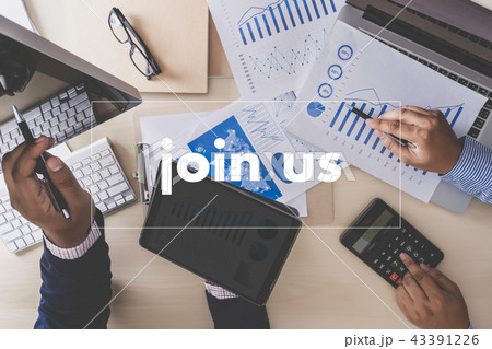 join us concept Businessman working at office 43391226