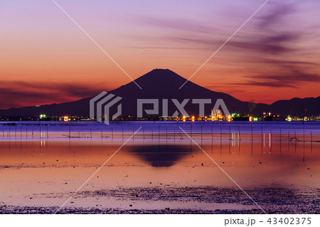 木更津 江川海岸から望む 富士山の夕景 木更津 江川海岸から望む 富士山の夕景 43402375